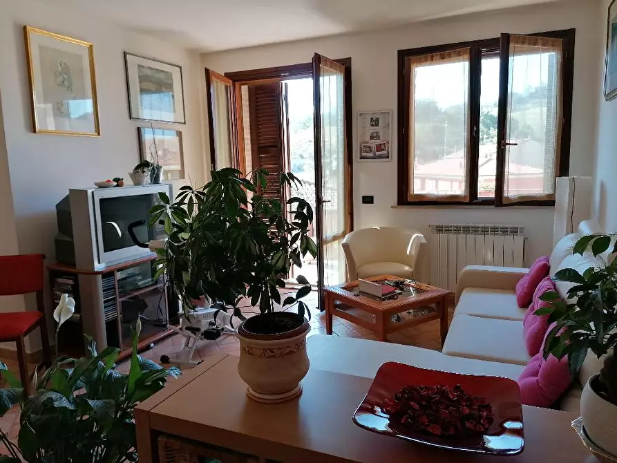 Immagine 1 di Appartamento in vendita  in GADANA VICINO SANT'ANTONIO a Urbino