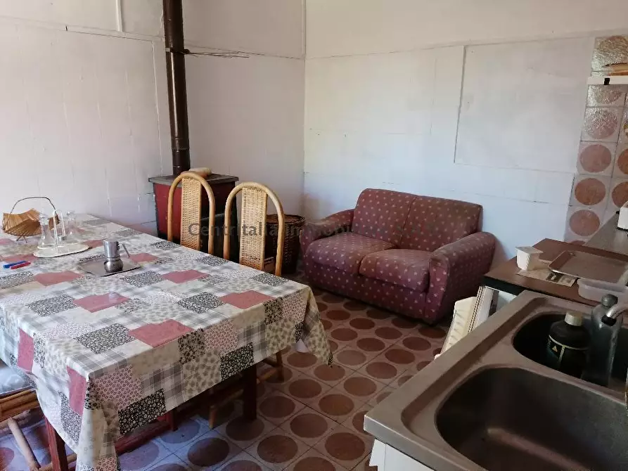 Immagine 4 di Casa indipendente in vendita  in LOGGE a Urbino