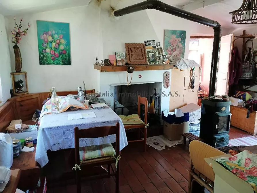 Immagine 5 di Casa indipendente in vendita  in LOGGE a Urbino