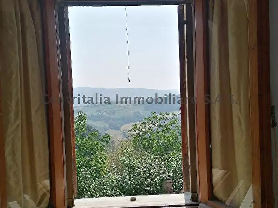 Immagine 3 di Casa indipendente in vendita  in TRASANNI a Urbino