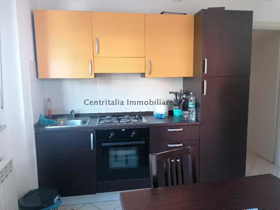 Immagine 3 di Appartamento in vendita  in VIA GUIDO DA MONTEFEKLTRO 35/H a Urbino