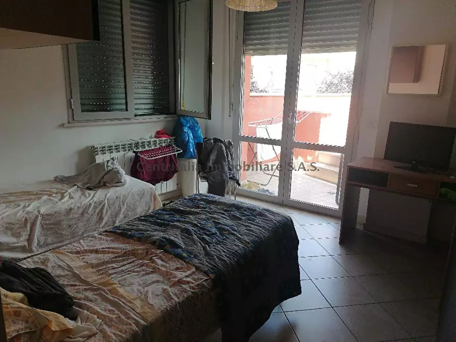 Immagine 4 di Appartamento in vendita  in VIA GUIDO DA MONTEFEKLTRO 35/H a Urbino