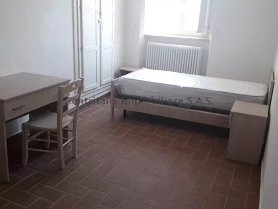 Immagine 7 di Camera in affitto  in VIA DEL LEONE a Urbino