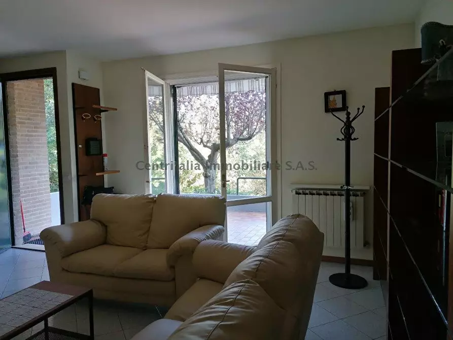 Immagine 4 di Casa indipendente in vendita  in VIA DELLA LINEA 17 a Urbino