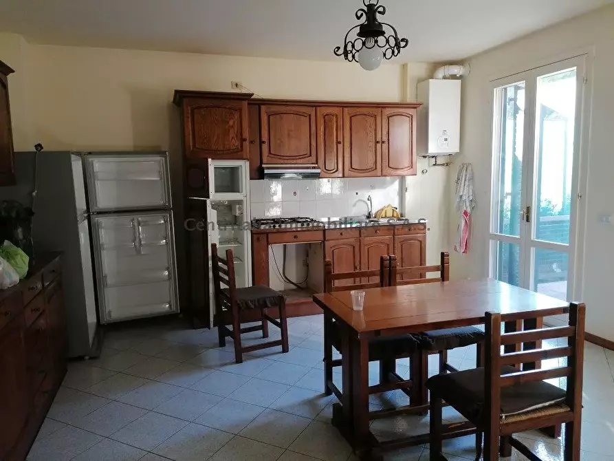 Immagine 5 di Casa indipendente in vendita  in VIA DELLA LINEA 17 a Urbino