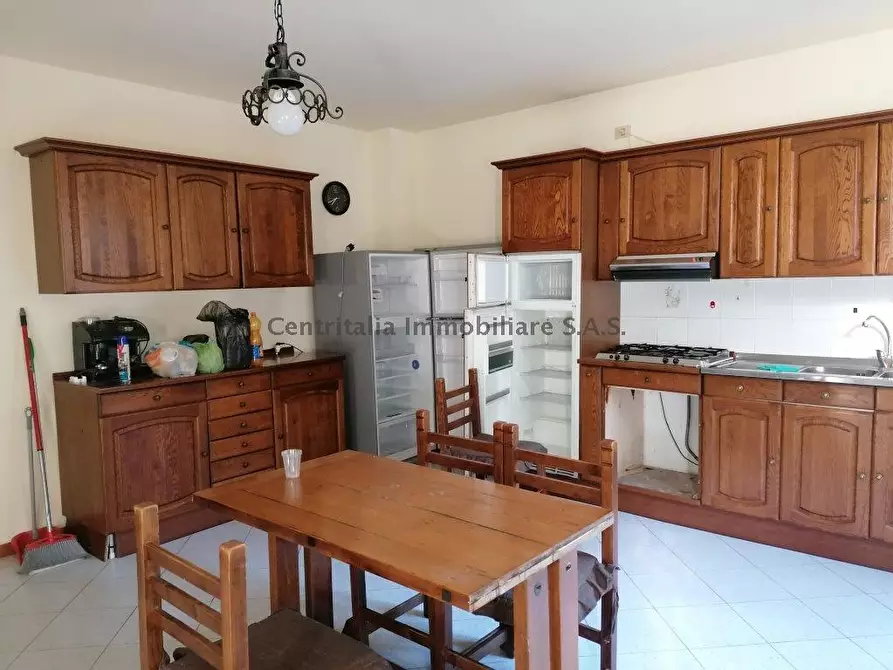 Immagine 6 di Casa indipendente in vendita  in VIA DELLA LINEA 17 a Urbino