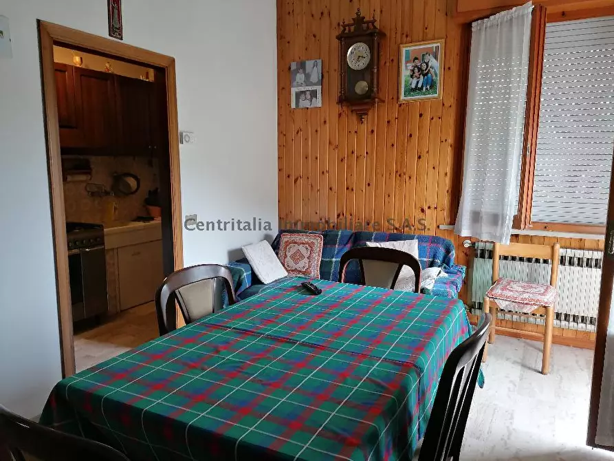 Immagine 4 di Appartamento in vendita  in VIA BENEDETTO CROCE 1 a Fermignano