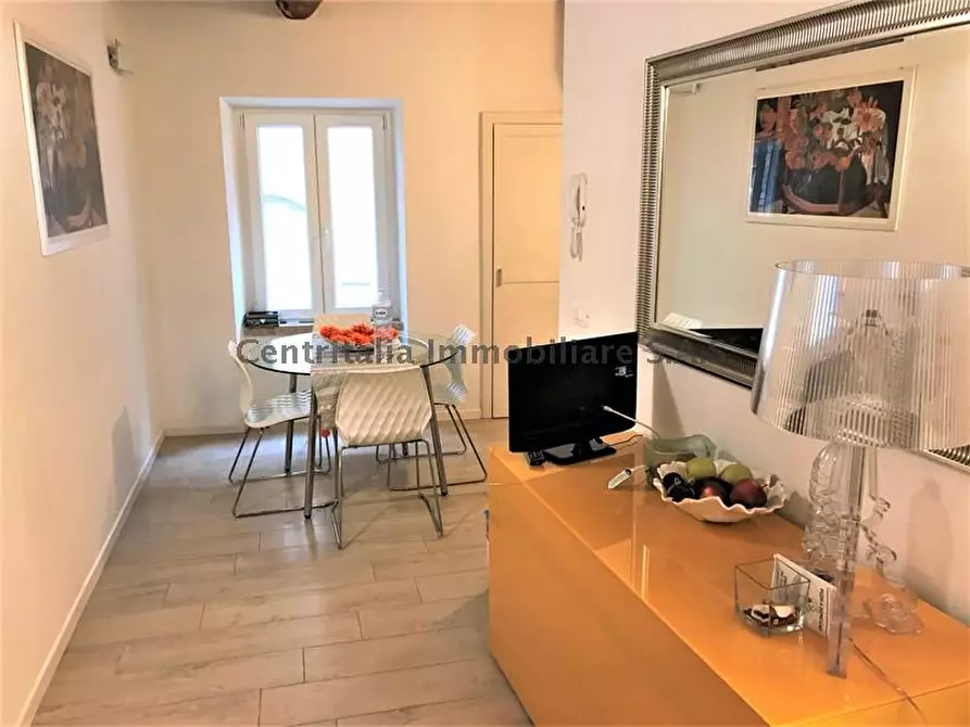 Immagine 1 di Casa indipendente in vendita  in VIA STRETTA 23 a Urbino