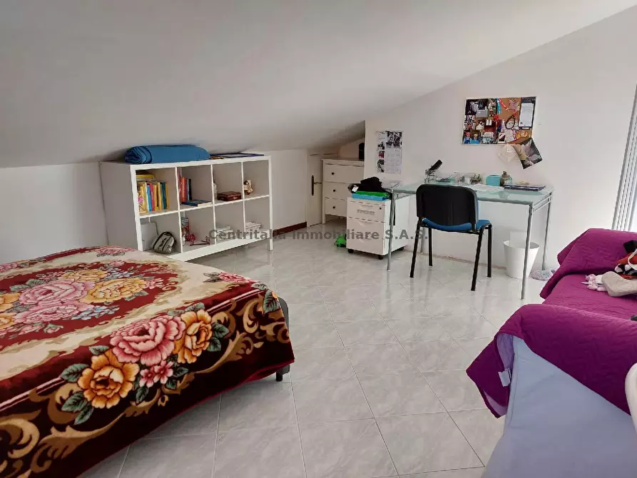 Immagine 2 di Appartamento in vendita  in VIA BATTISTA SFORZA 123 a Urbino