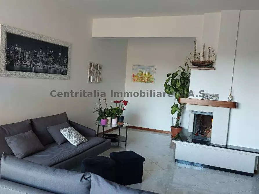 Immagine 7 di Appartamento in vendita  in VIA BATTISTA SFORZA 123 a Urbino