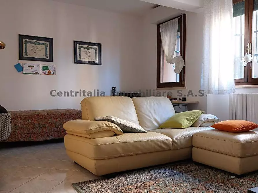 Immagine 9 di Appartamento in vendita  in VIA BATTISTA SFORZA 123 a Urbino