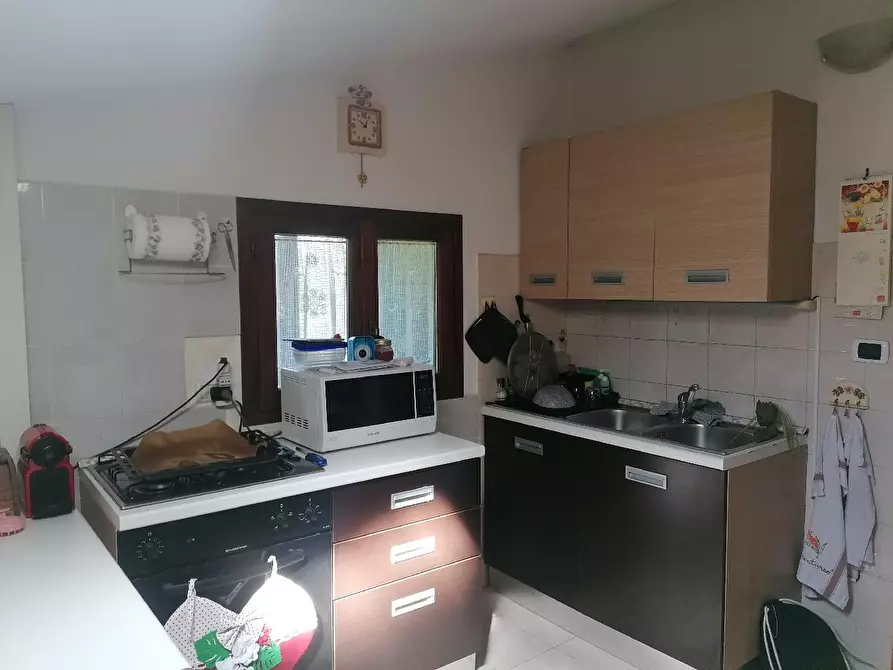 Immagine 9 di Casa indipendente in vendita  in CA' CORONA 14 a Urbino