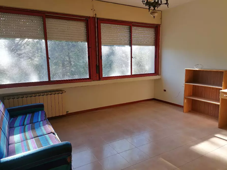 Immagine 4 di Casa indipendente in vendita  in GADANA a Urbino