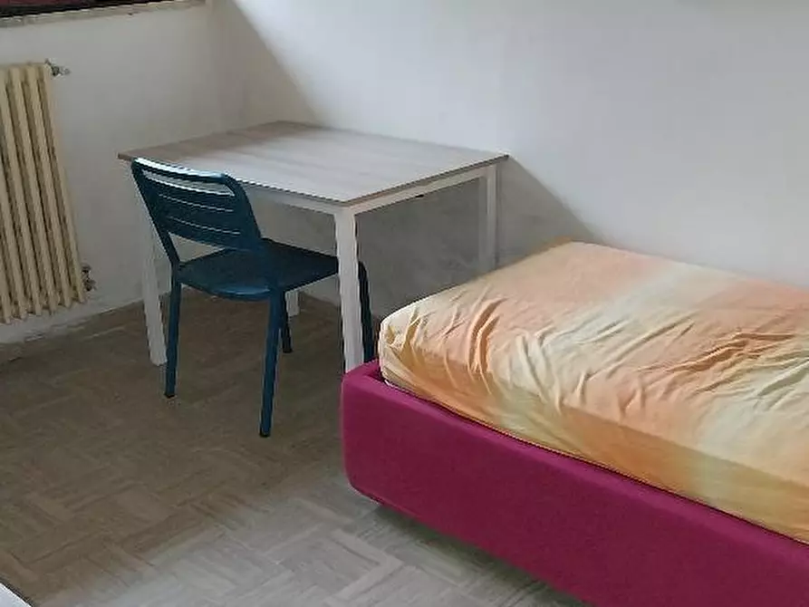 Immagine 4 di Appartamento in vendita  in VIA SAN BERNARDINO 25 a Urbino