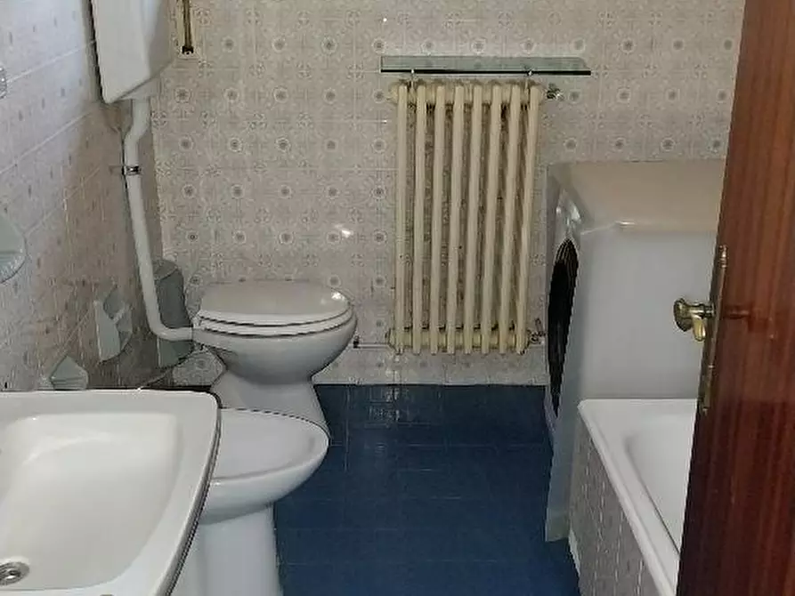 Immagine 6 di Appartamento in vendita  in VIA SAN BERNARDINO 25 a Urbino