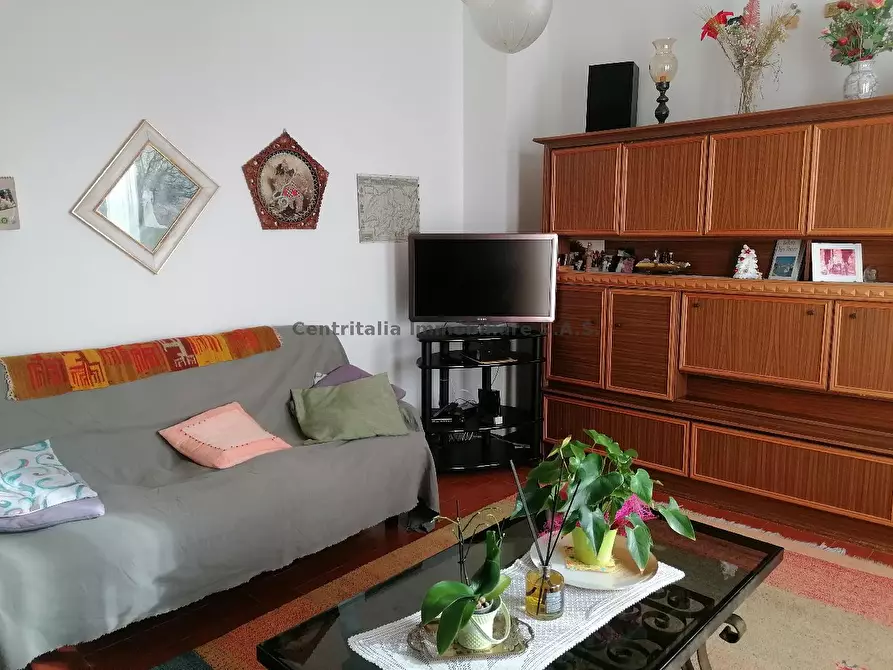 Immagine 3 di Casa indipendente in vendita  in COLBORDOLO a Vallefoglia