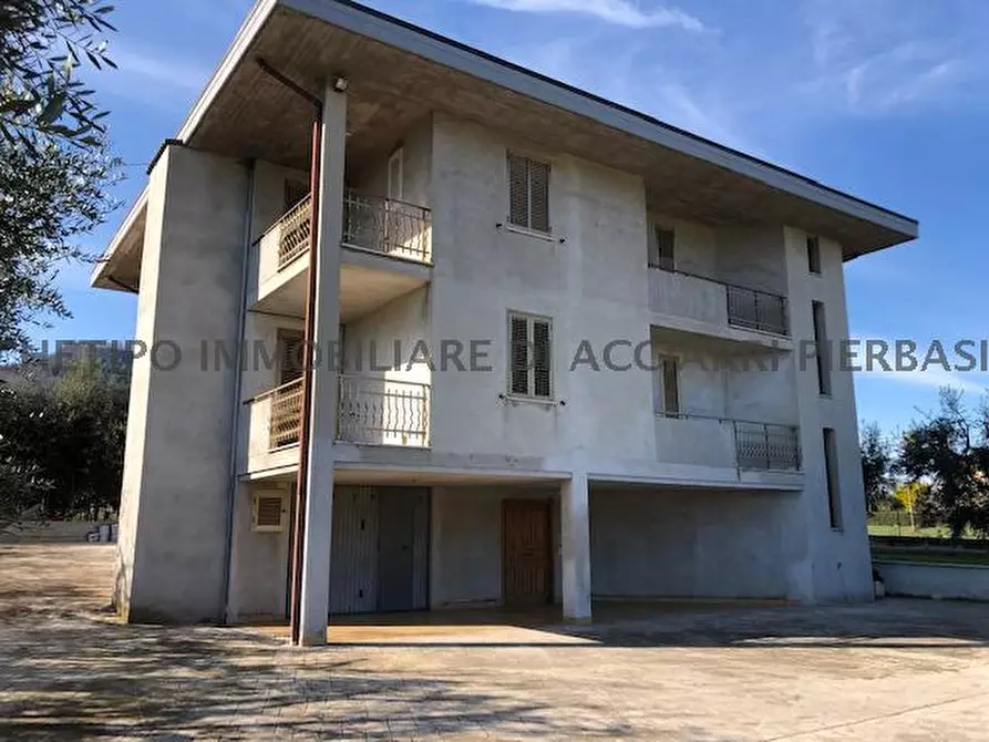 Immagine 2 di Casa indipendente in vendita  in VIA SANTI a Massignano