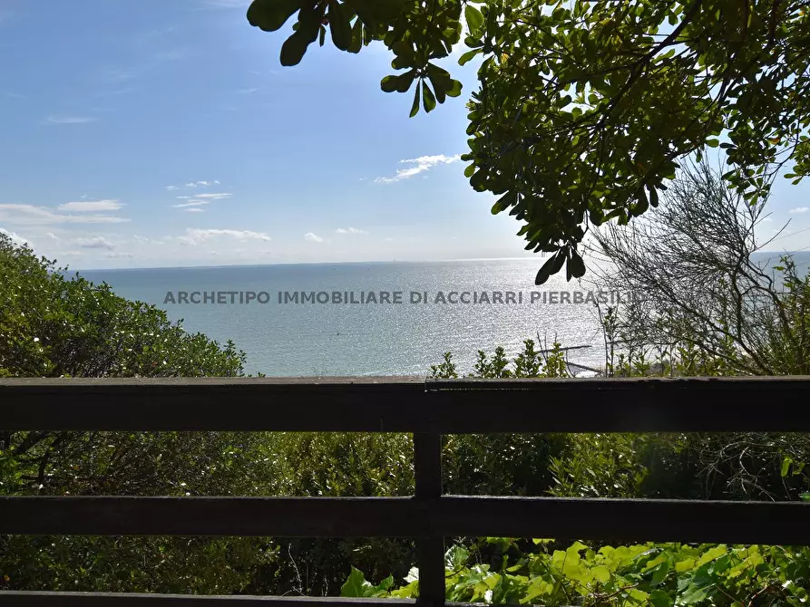 Immagine 1 di Casa indipendente in vendita  in VIA BELVEDERE PEDASO a Pedaso