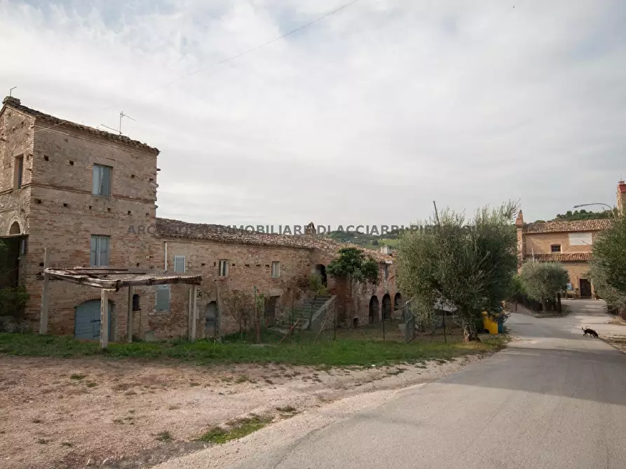 Immagine 7 di Rustico / casale in vendita  in PIANE SANTI a Massignano