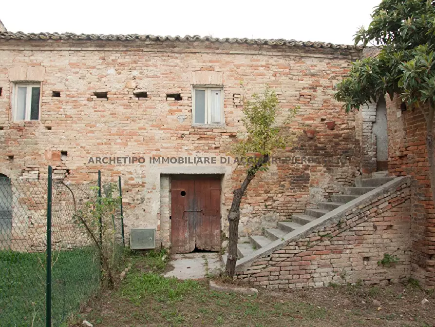 Immagine 10 di Rustico / casale in vendita  in PIANE SANTI a Massignano