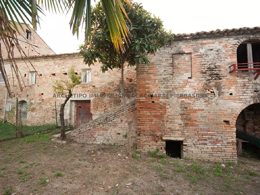 Immagine 11 di Rustico / casale in vendita  in PIANE SANTI a Massignano