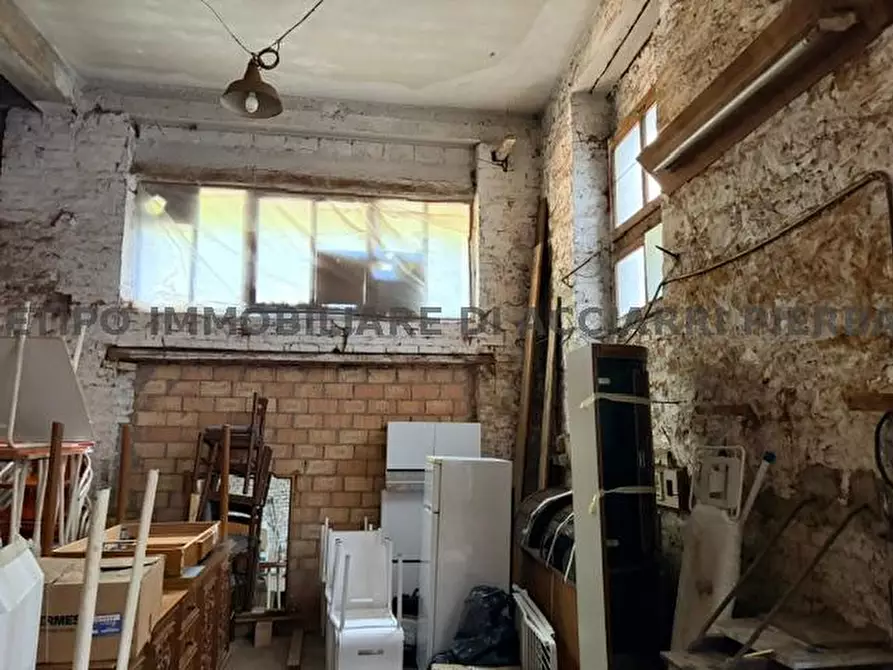 Immagine 2 di Magazzino in vendita  in CORSO VITTORIO EMANUELE 57 a Cupra Marittima