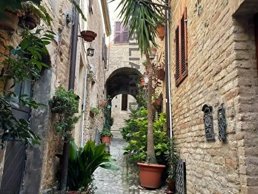 Immagine 3 di Immobile di prestigio in vendita  in TORRE DI PALME a Fermo