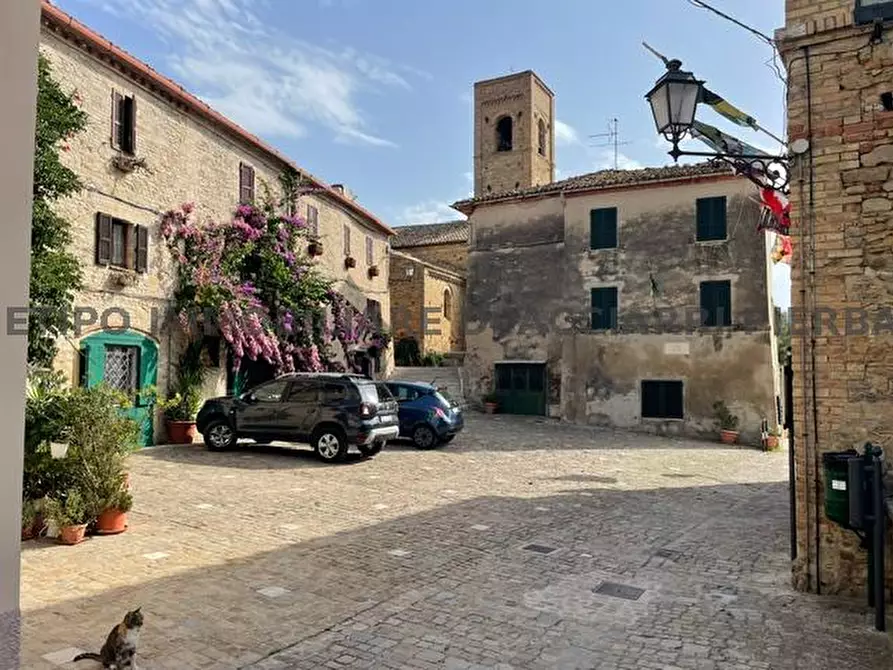 Immagine 1 di Immobile di prestigio in vendita  in TORRE DI PALME a Fermo