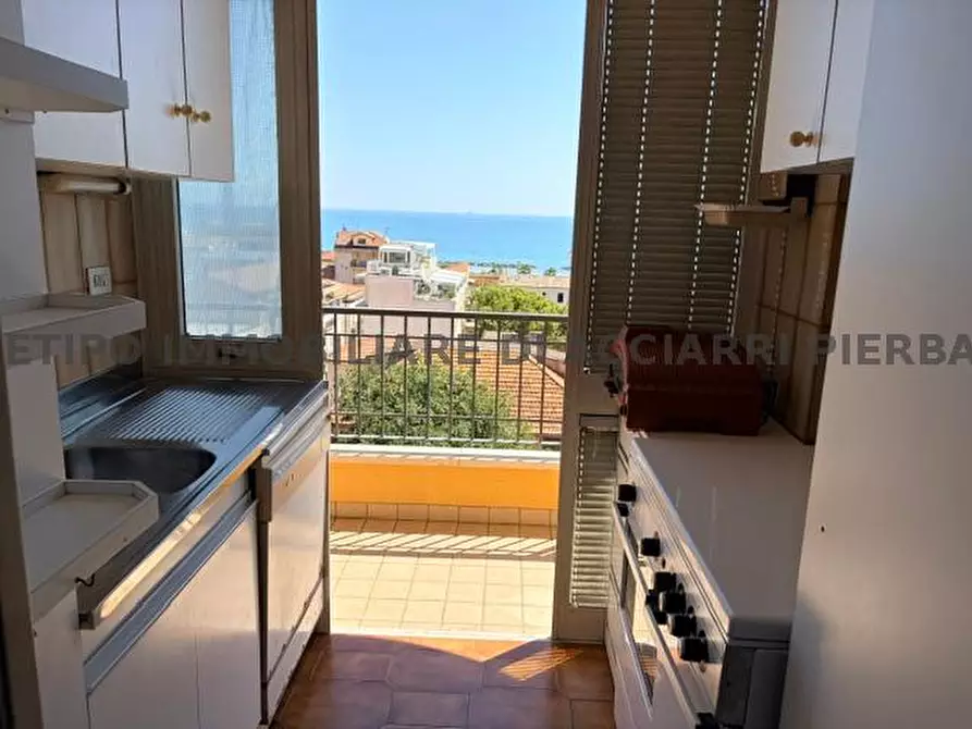 Immagine 2 di Appartamento in vendita  in VIA ROMA 24 a Cupra Marittima