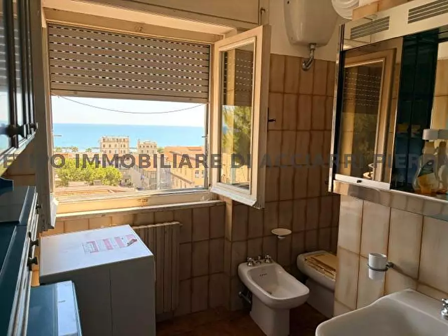 Immagine 6 di Appartamento in vendita  in VIA ROMA 24 a Cupra Marittima
