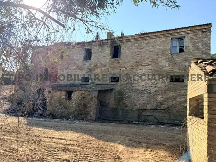 Immagine 9 di Rustico / casale in vendita  in CONTRADA PIANE SANTI a Massignano