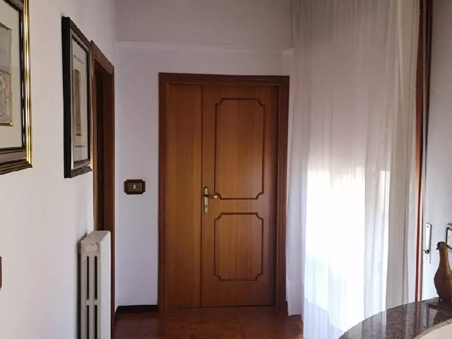 Immagine 12 di Villa in vendita  in VIA CAPO DI PIANO a Venarotta