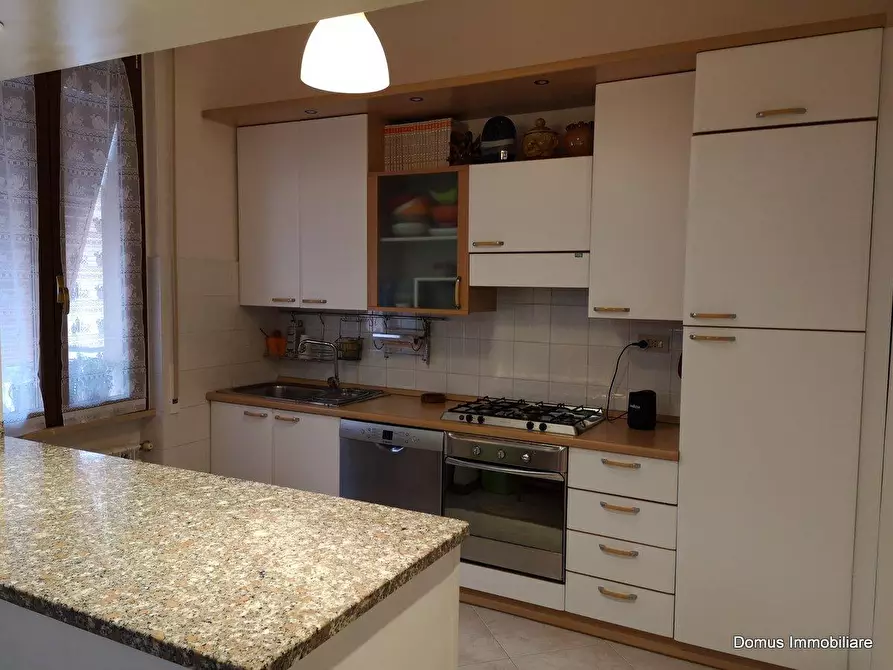 Immagine 5 di Appartamento in vendita  in VIA TUCCI a Ascoli Piceno