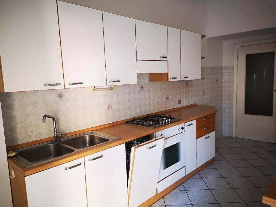 Immagine 1 di Appartamento in vendita  in VIA MURRI a Ascoli Piceno