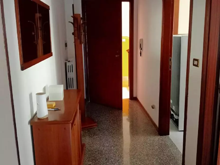 Immagine 8 di Appartamento in vendita  in VIA PICENO APRUTINA a Folignano