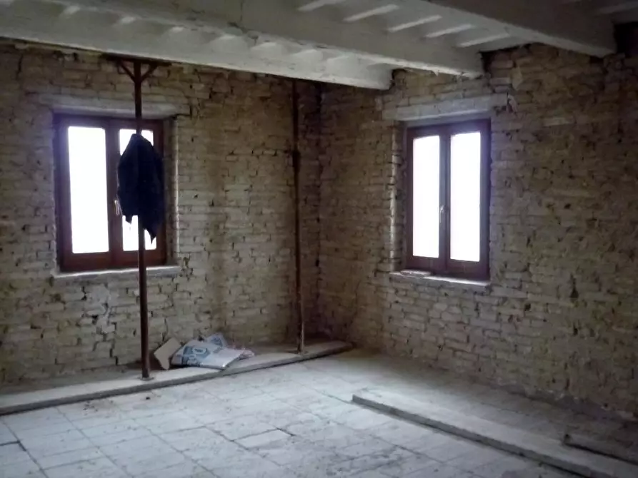 Immagine 8 di Rustico / casale in vendita  in VIA COLLINA a Barbara