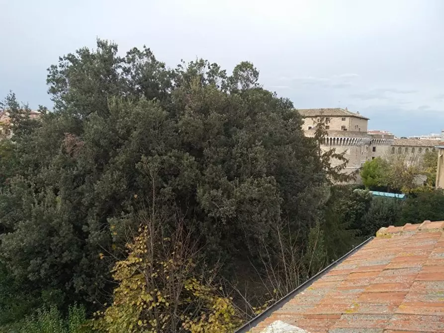 Immagine 1 di Villa in vendita  in CENTRO STORICO a Senigallia