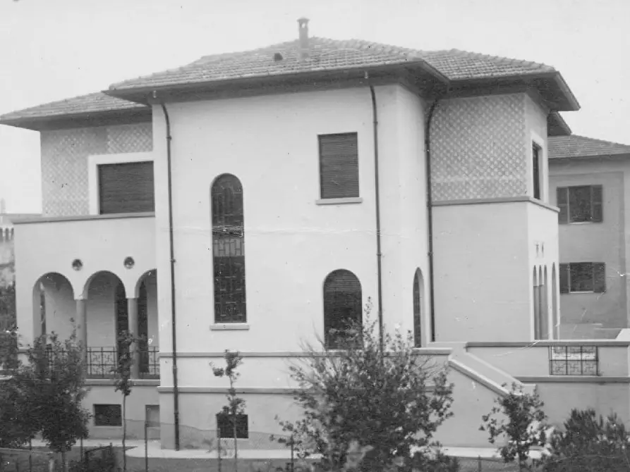 Immagine 7 di Villa in vendita  in CENTRO STORICO a Senigallia