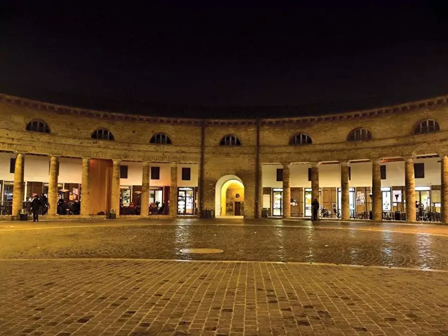 Immagine 8 di Appartamento in vendita  in CENTRO STORICO a Senigallia