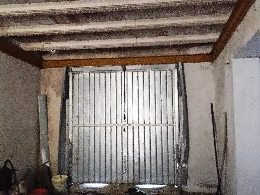 Immagine 10 di Rustico / casale in vendita  in VIA SANGUINETTI a Belvedere Ostrense