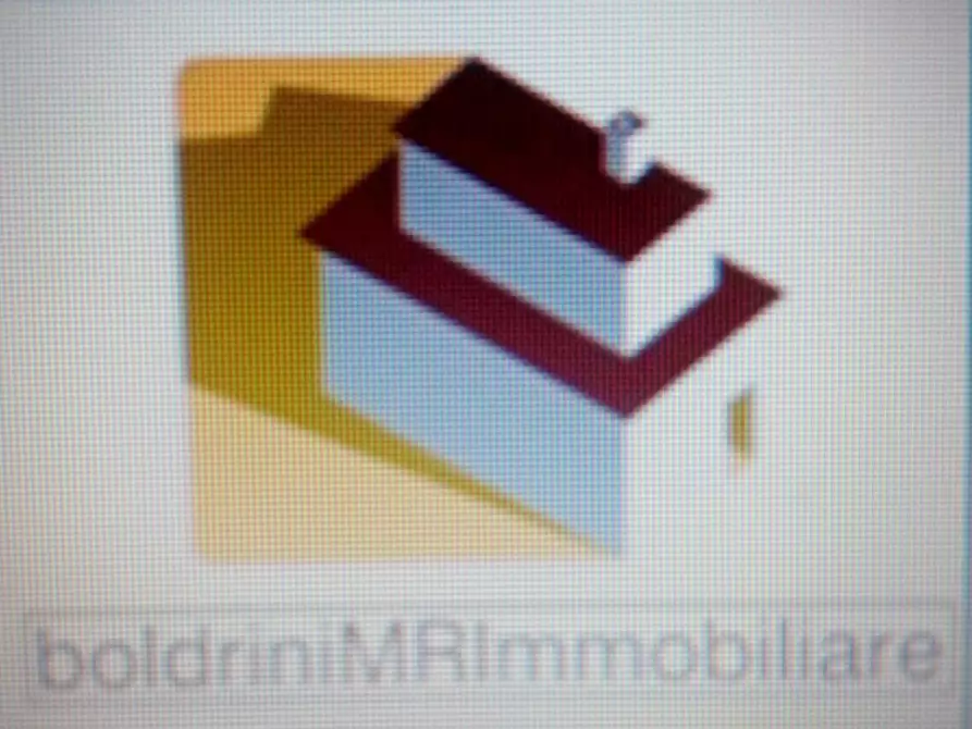 Immagine 7 di Garage in vendita  in VIA CAPANNA a Senigallia