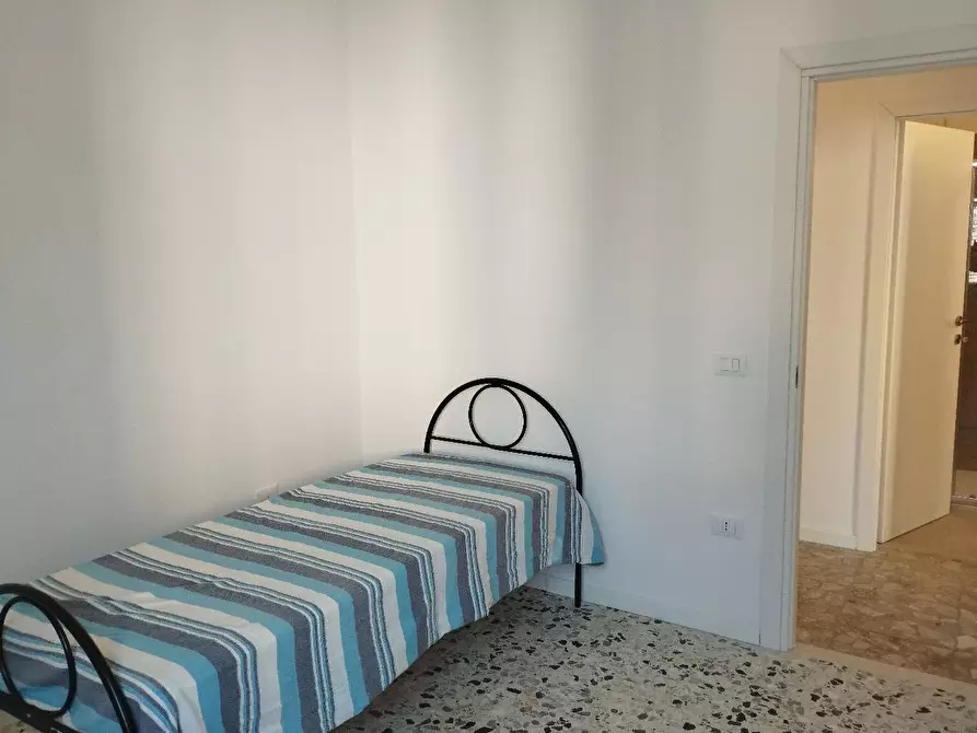 Immagine 8 di Appartamento in affitto  in ZONA PIANO REGOLATORE a Senigallia