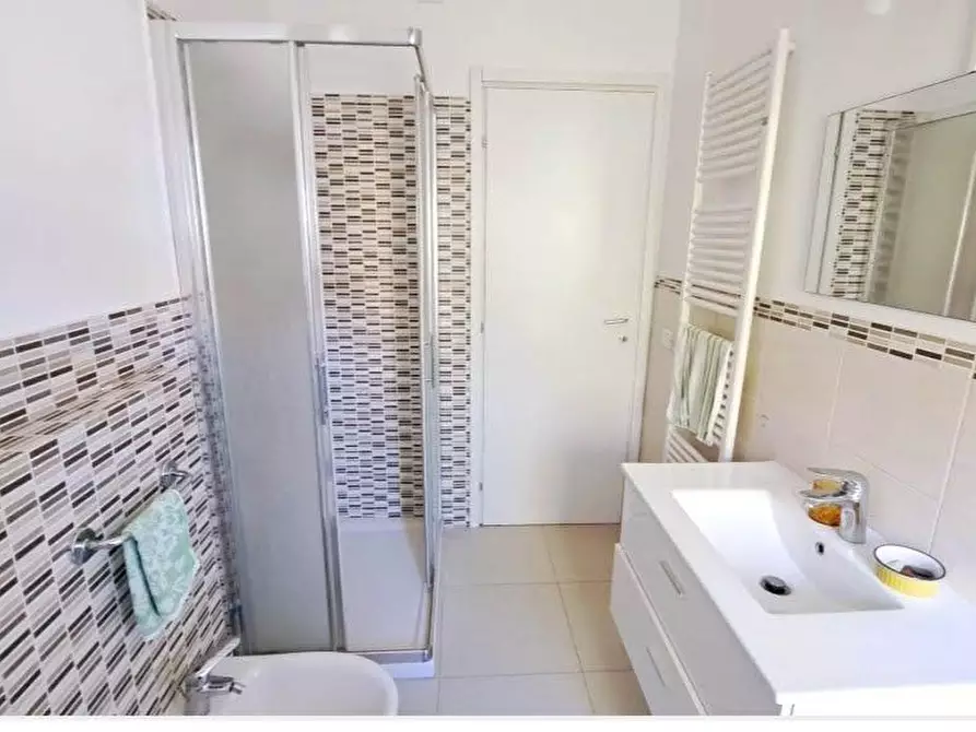 Immagine 4 di Appartamento in vendita  in ZONA PORTONE a Senigallia