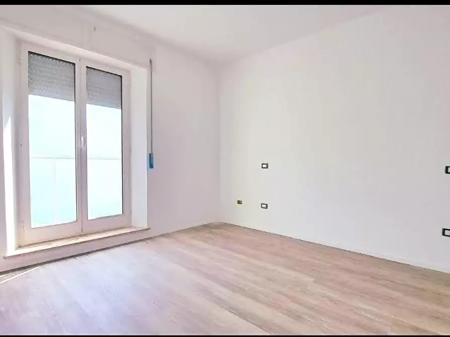 Immagine 3 di Appartamento in vendita  in VIA MARTIRI UNGHERESI 30 a Barbara