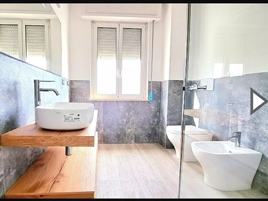 Immagine 5 di Appartamento in vendita  in VIA MARTIRI UNGHERESI 30 a Barbara