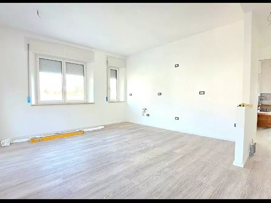 Immagine 10 di Appartamento in vendita  in VIA MARTIRI UNGHERESI 30 a Barbara