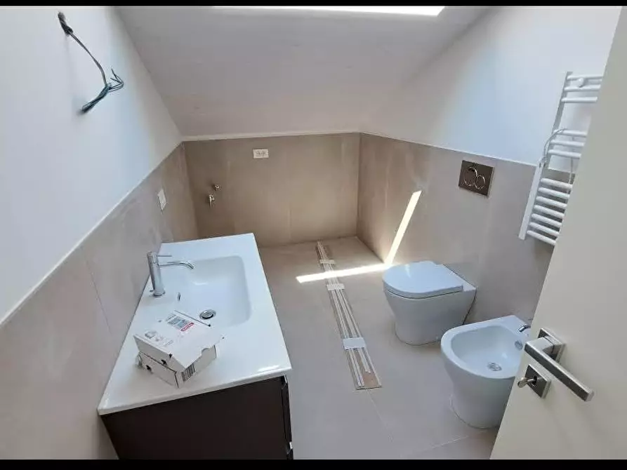 Immagine 4 di Attico in vendita  in ZONA MOLINELLO a Senigallia