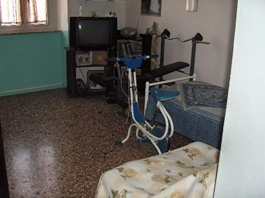 Immagine 6 di Appartamento in vendita  in PIAZZA ROSSELLI, 17 a Ancona