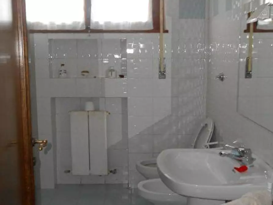 Immagine 30 di Appartamento in vendita  in VIA TIZIANO, 30 ( INT.3) a Ancona