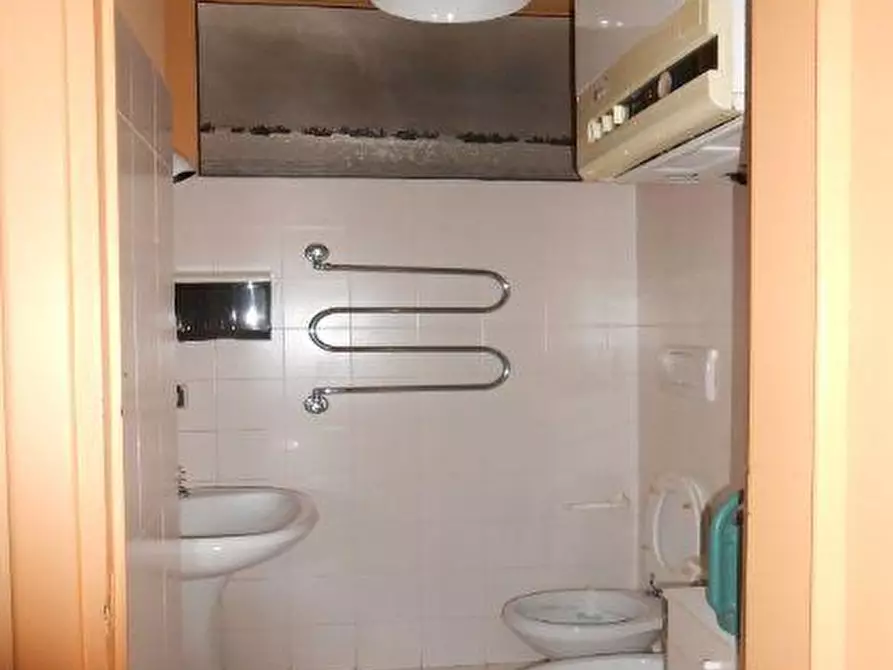 Immagine 8 di Locale residenziale in affitto  in VIA XXIX SETTEMBRE a Ancona